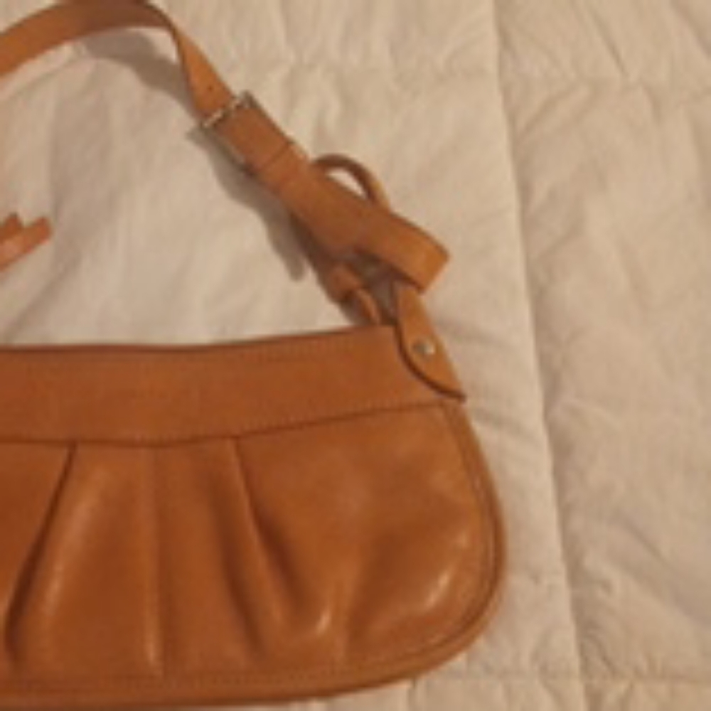 Kenneth Cole purse